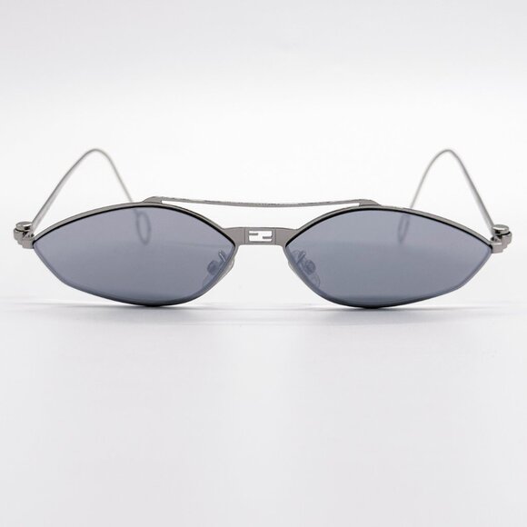 NEW FENDI FE40114U-Y 16C WOMEN SILVER CAT EYE SUNGLASSES FENDI WITH CHAIN - Picture 5 of 14